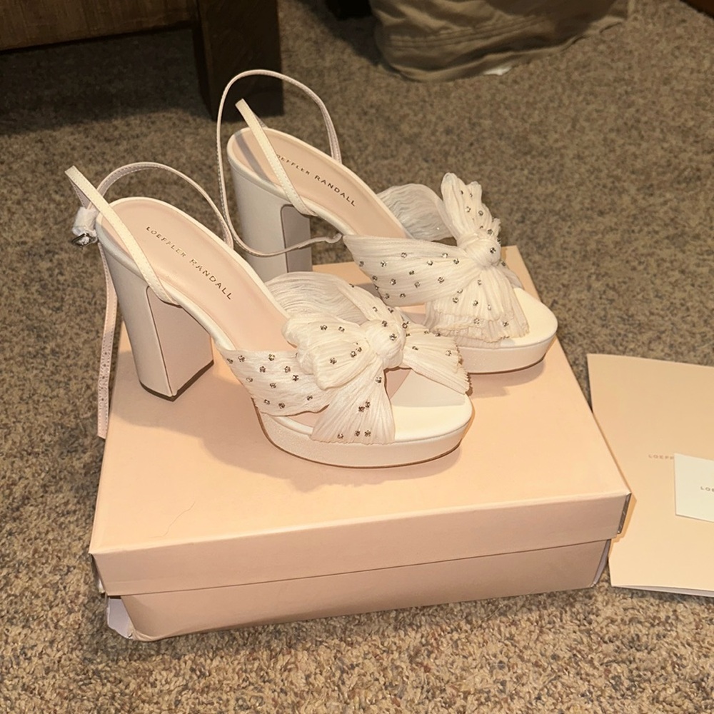 NEW WITH BOX LOEFFLER RANDALL NATALIA pearl rhinestone platform bow heel sandal